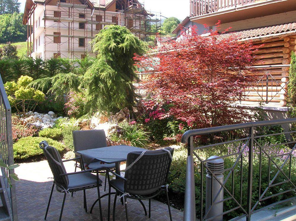 Hotel Garni Sottobosco Dimaro Exterior foto
