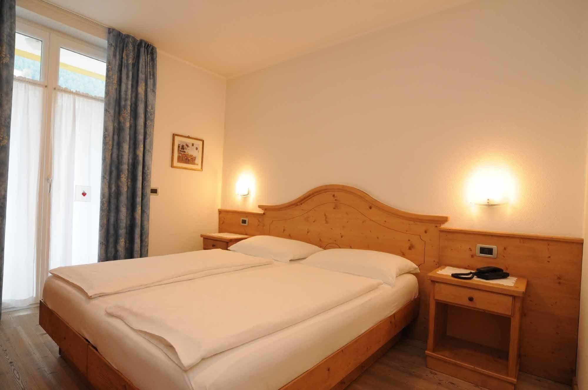 Hotel Garni Sottobosco Dimaro Exterior foto